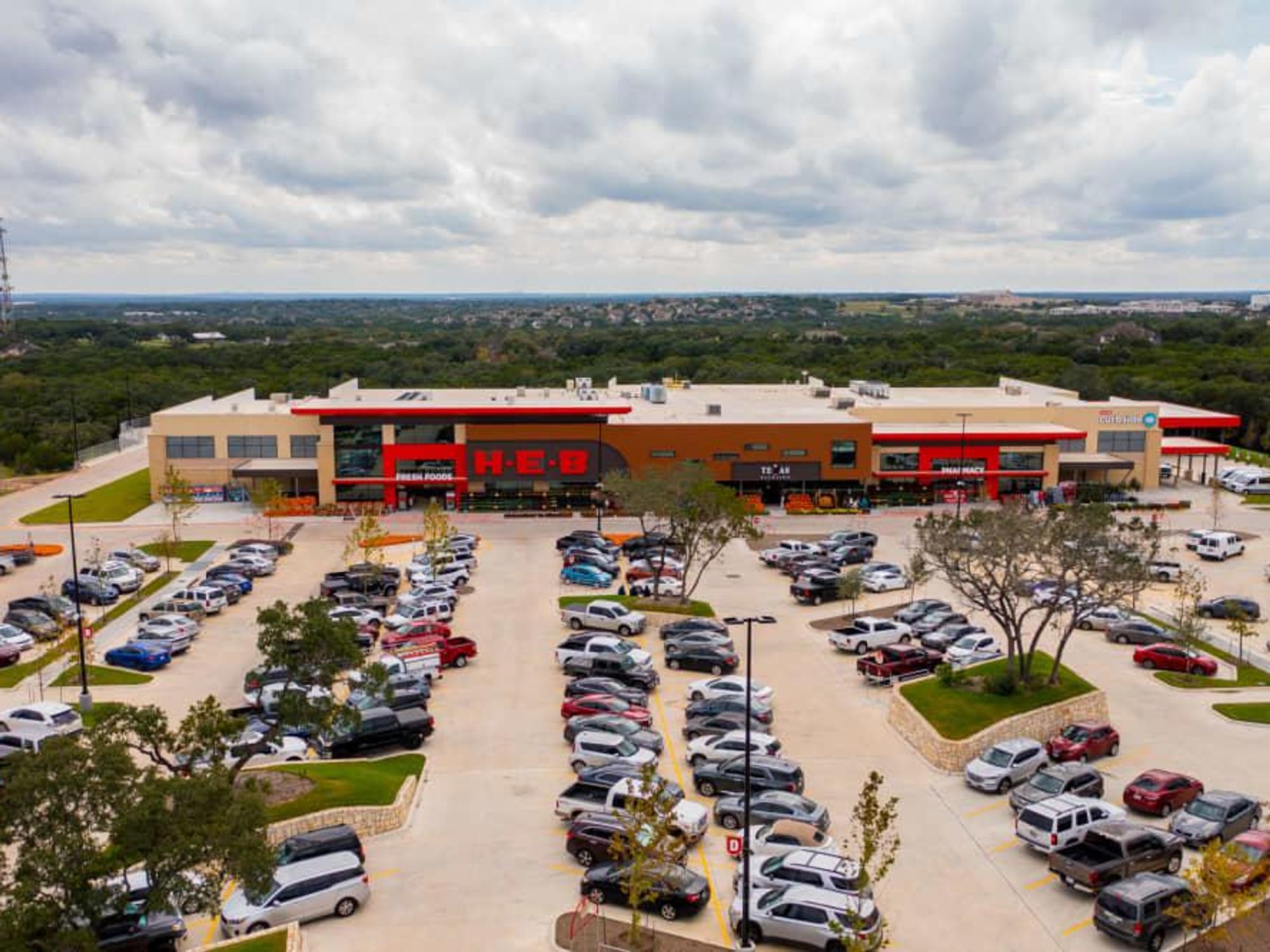 H-E-B Oak Hill store