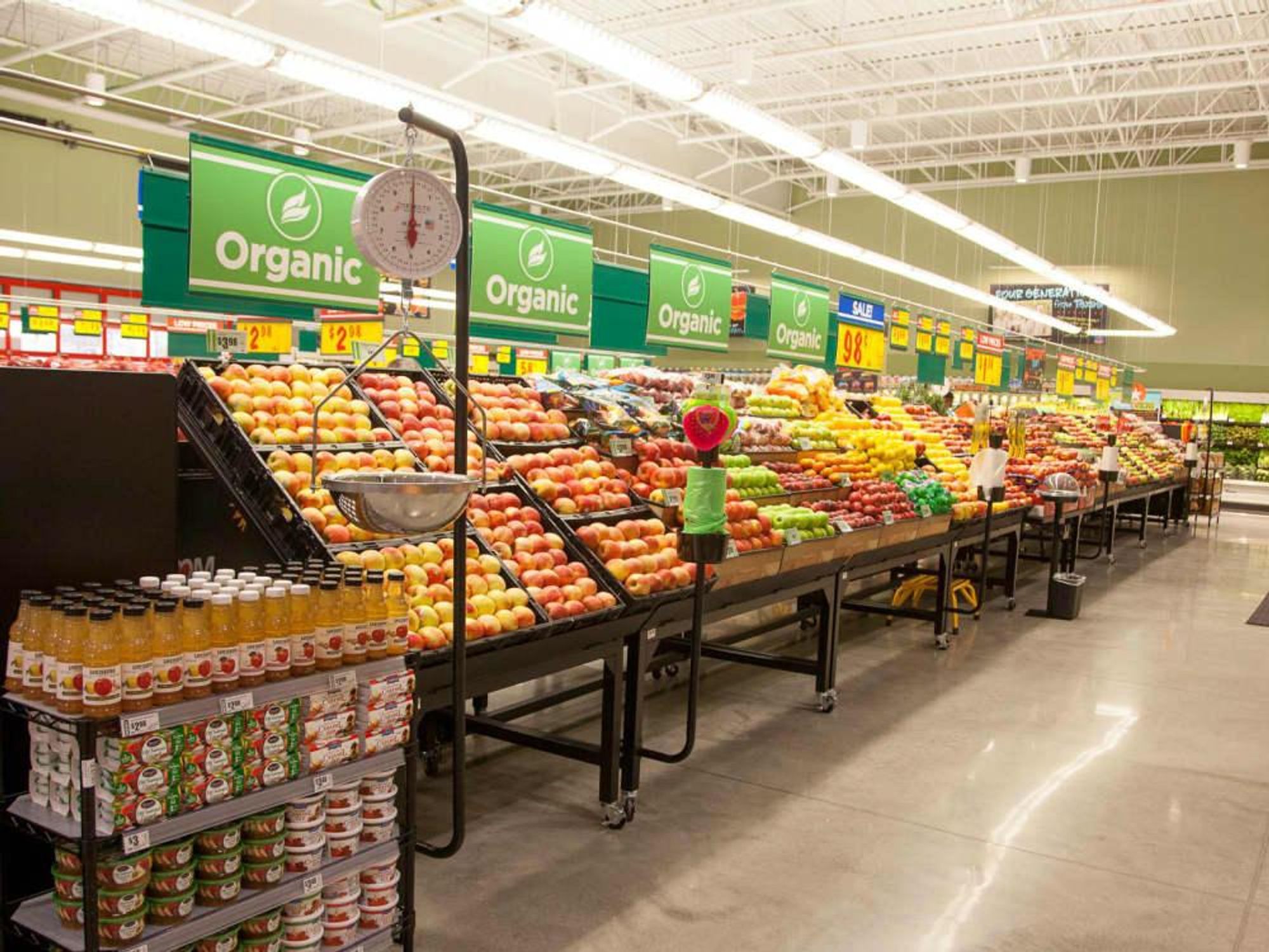 H-E-B supermarket produce section