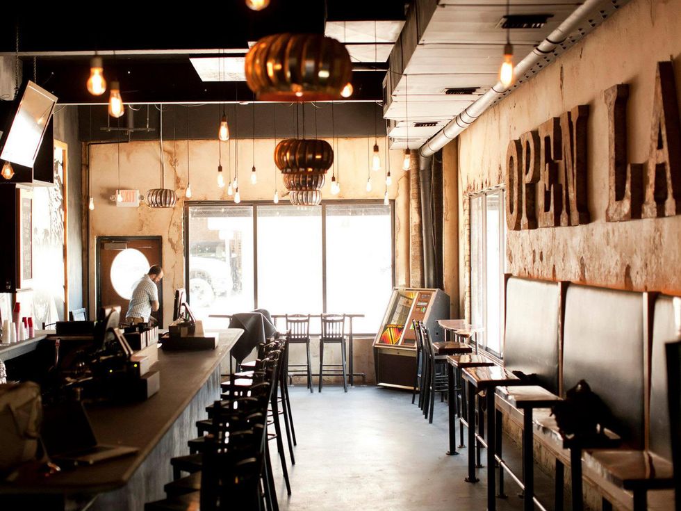 Handlebar Austin interior