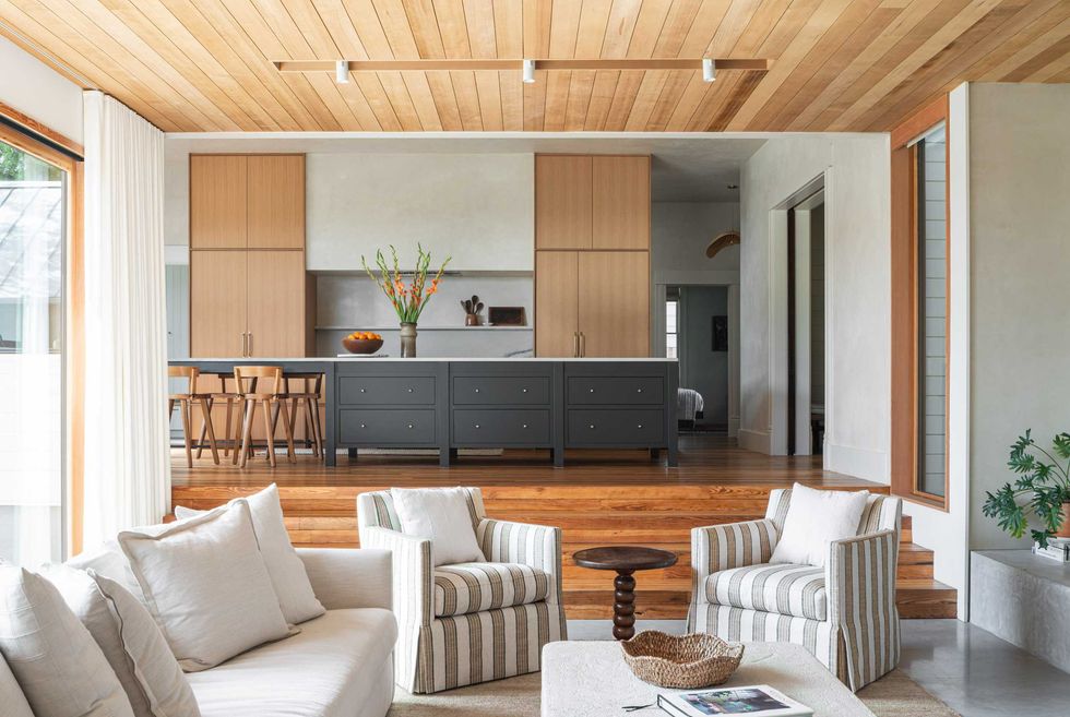 Harvey House by Side Angle Side