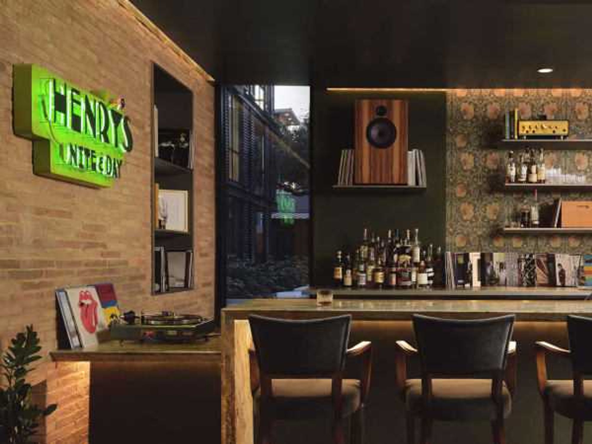 Henry's at Green Pastures