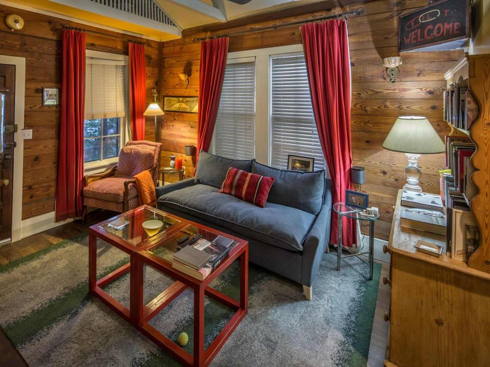 Historic Hyde Park Homes Tour 2015 Avenue A bungalow interior house