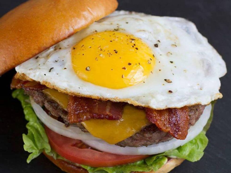 Hopdoddy_classic burger with fried egg_2015