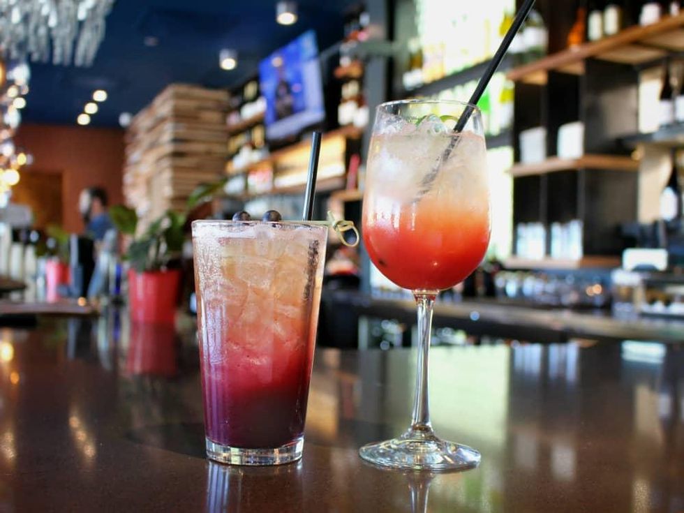 Hotel Eleven 11th Street Austin 2016 bar wine cocktails