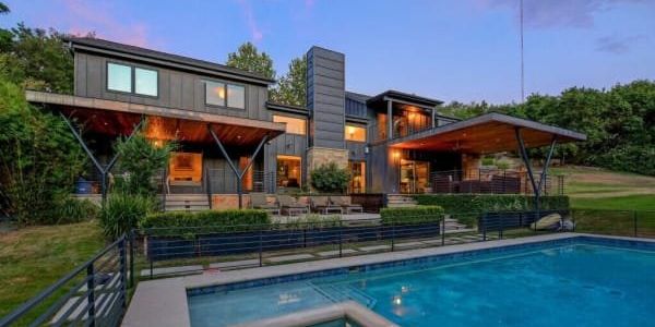 Sensational West Austin retreat nestles into Vrbo's best vacation rentals of 2024 - Vimarsana News