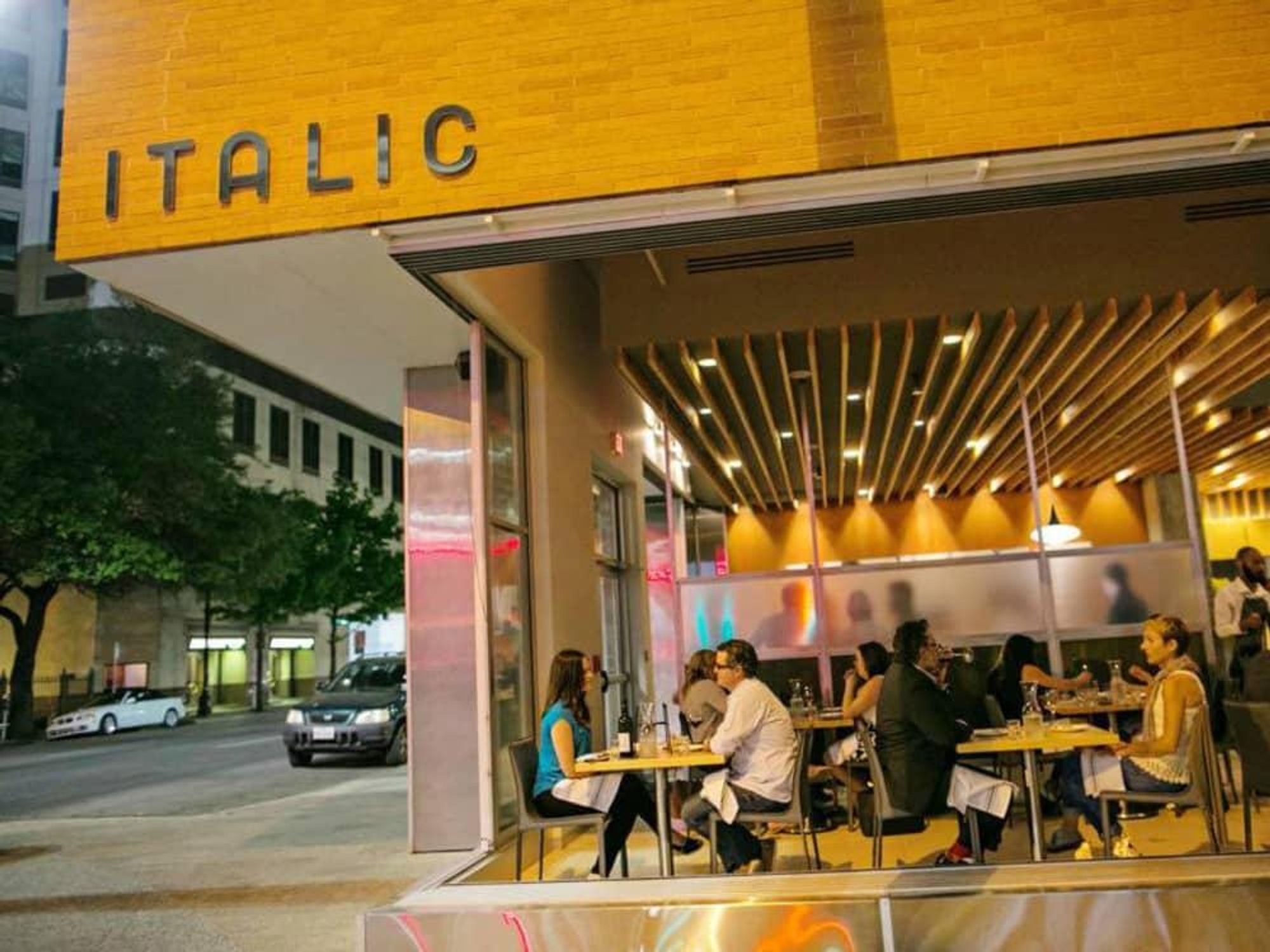 Italic Austin restaurant exterior Sixth Street