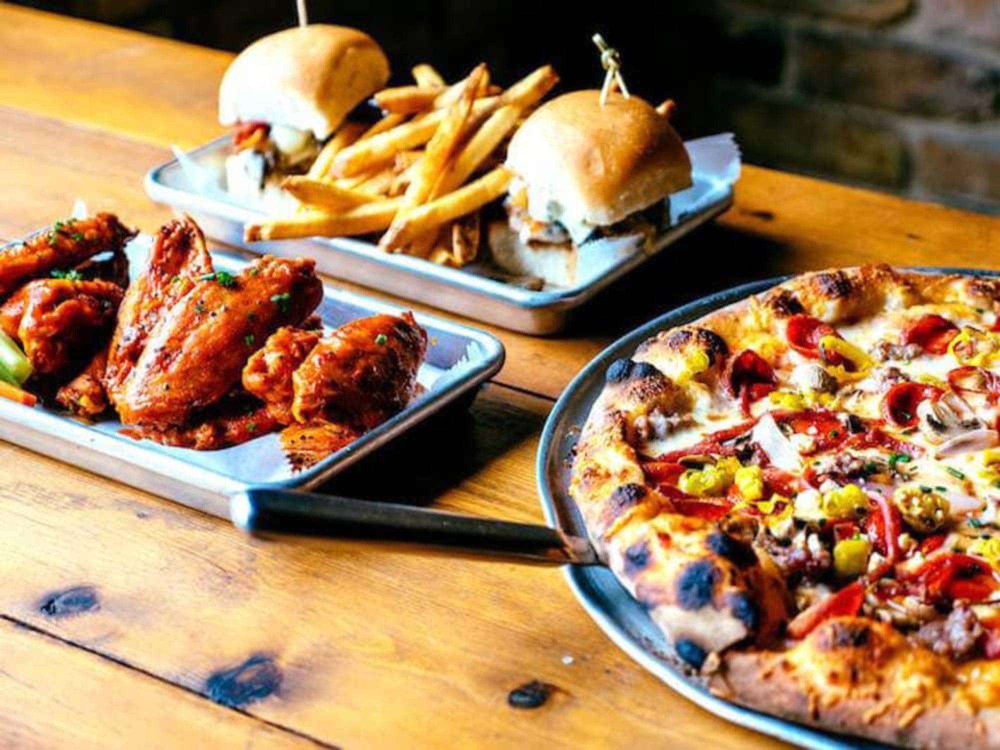 J Black's Feel Good Lounge food pizza sliders wings