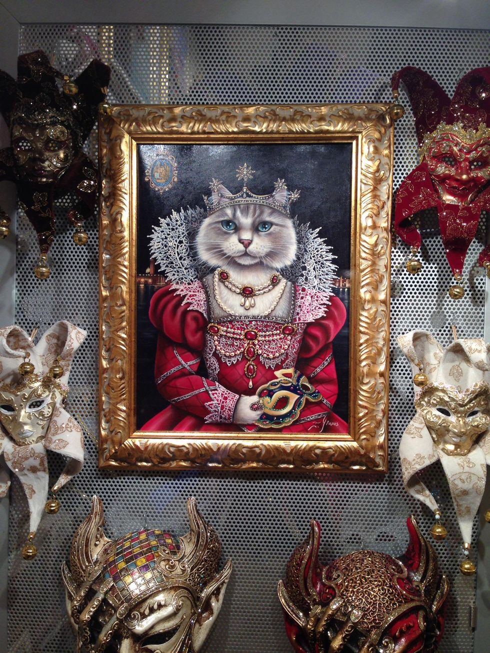 Jane Howze Italy trip Venice October 2014 Venice shops feature pictures of cats in medieval costumes