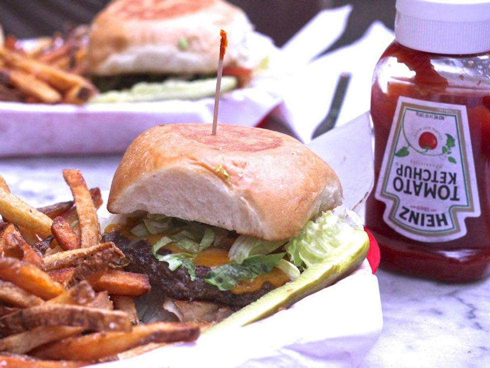 Jo's Coffee Austin hamburger