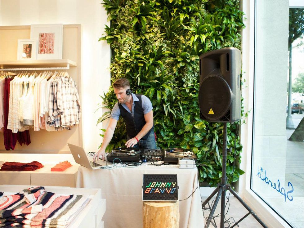 Johnny_Bravvo_Splendid