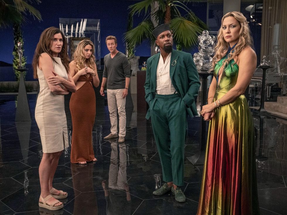 Kathryn Hahn, Madelyn Cline, Edward Norton, Leslie Odom Jr., and Kate Hudson in Glass Onion: A Knives Out Mystery