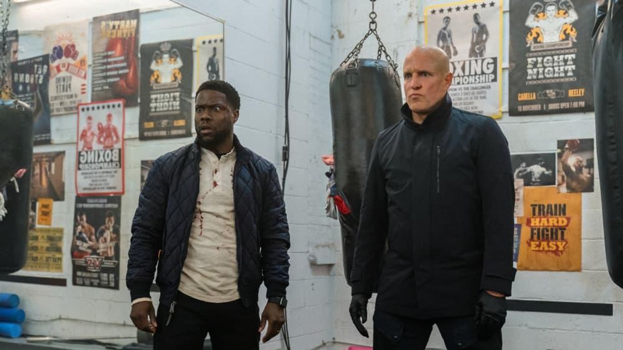 Kevin Hart and Woody Harrelson in The Man from Toronto