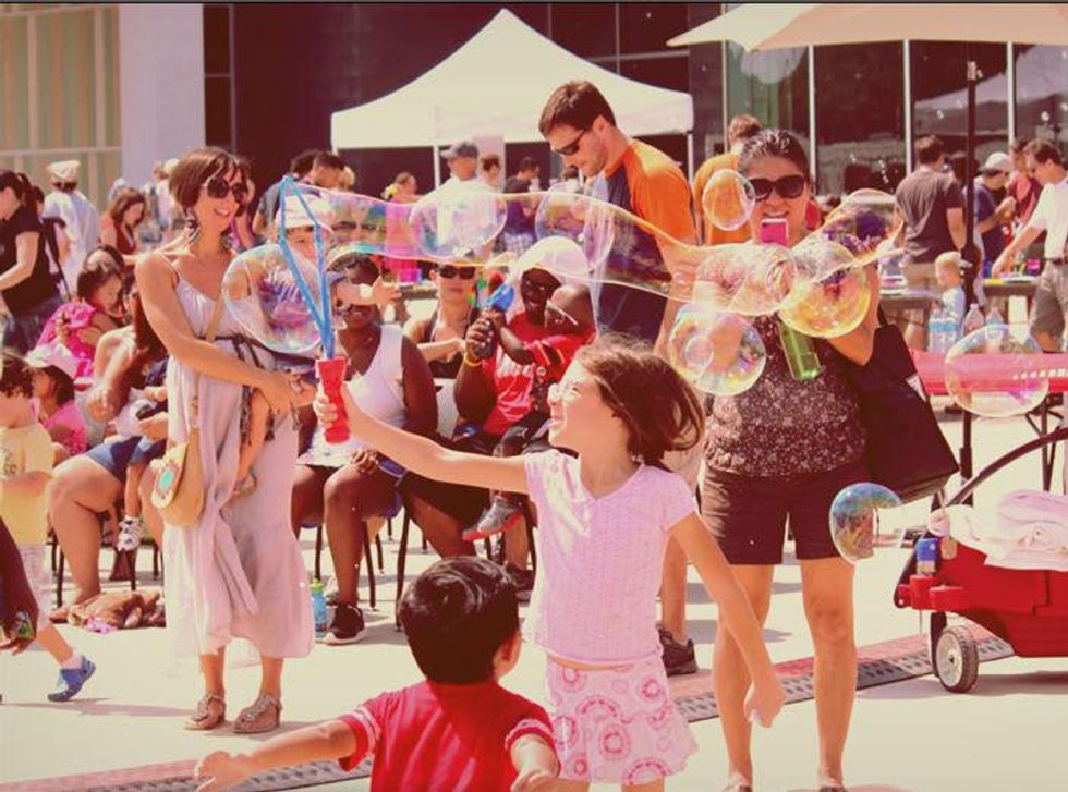 Kids playing at Bubblepalooza at the Long Center edited version