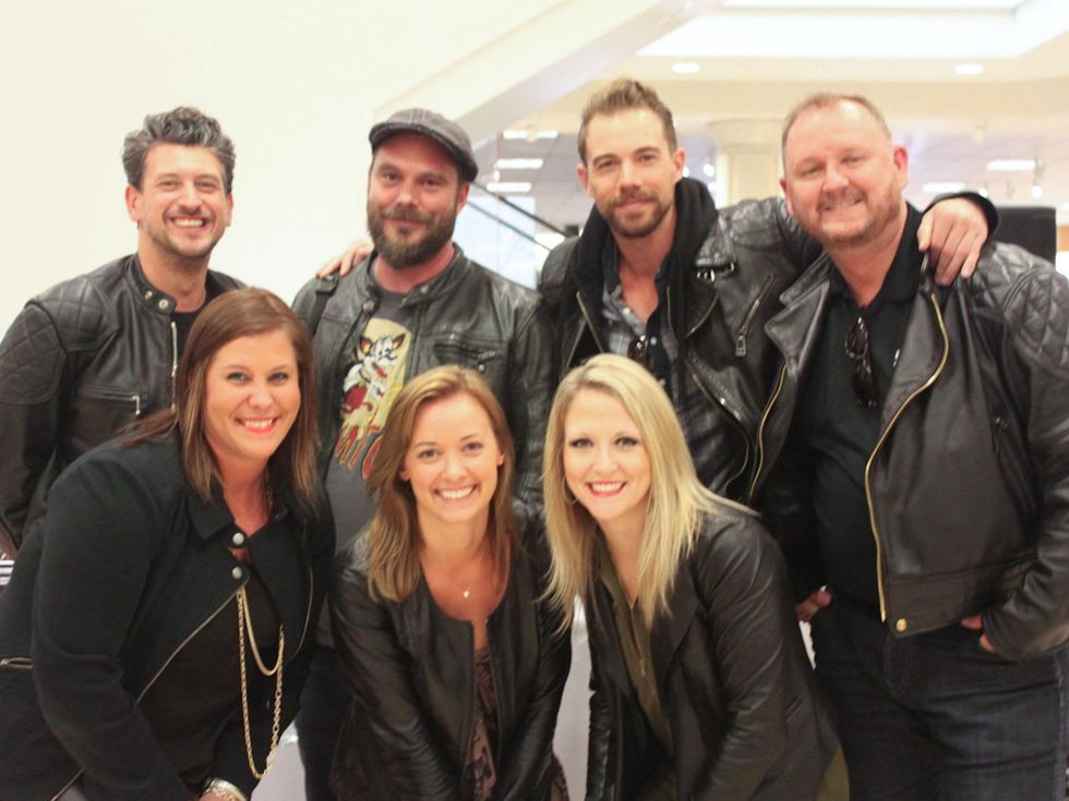 Kiehl's Texas Run in Austin benefitting amfAR