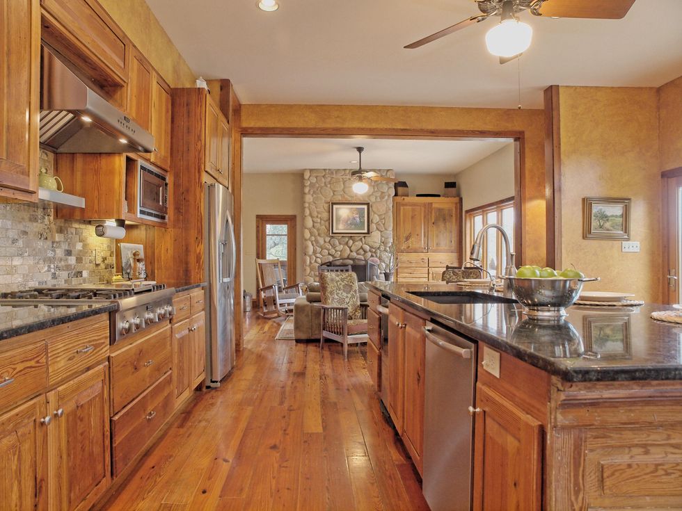 Kitchen 610 inwood drive