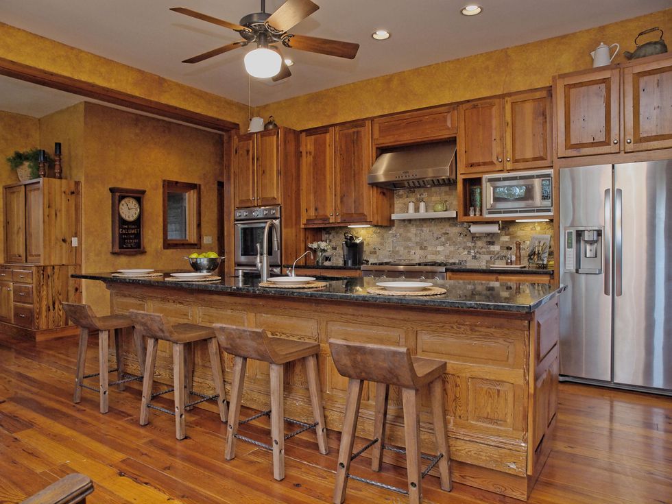 Kitchen 610 inwood drive