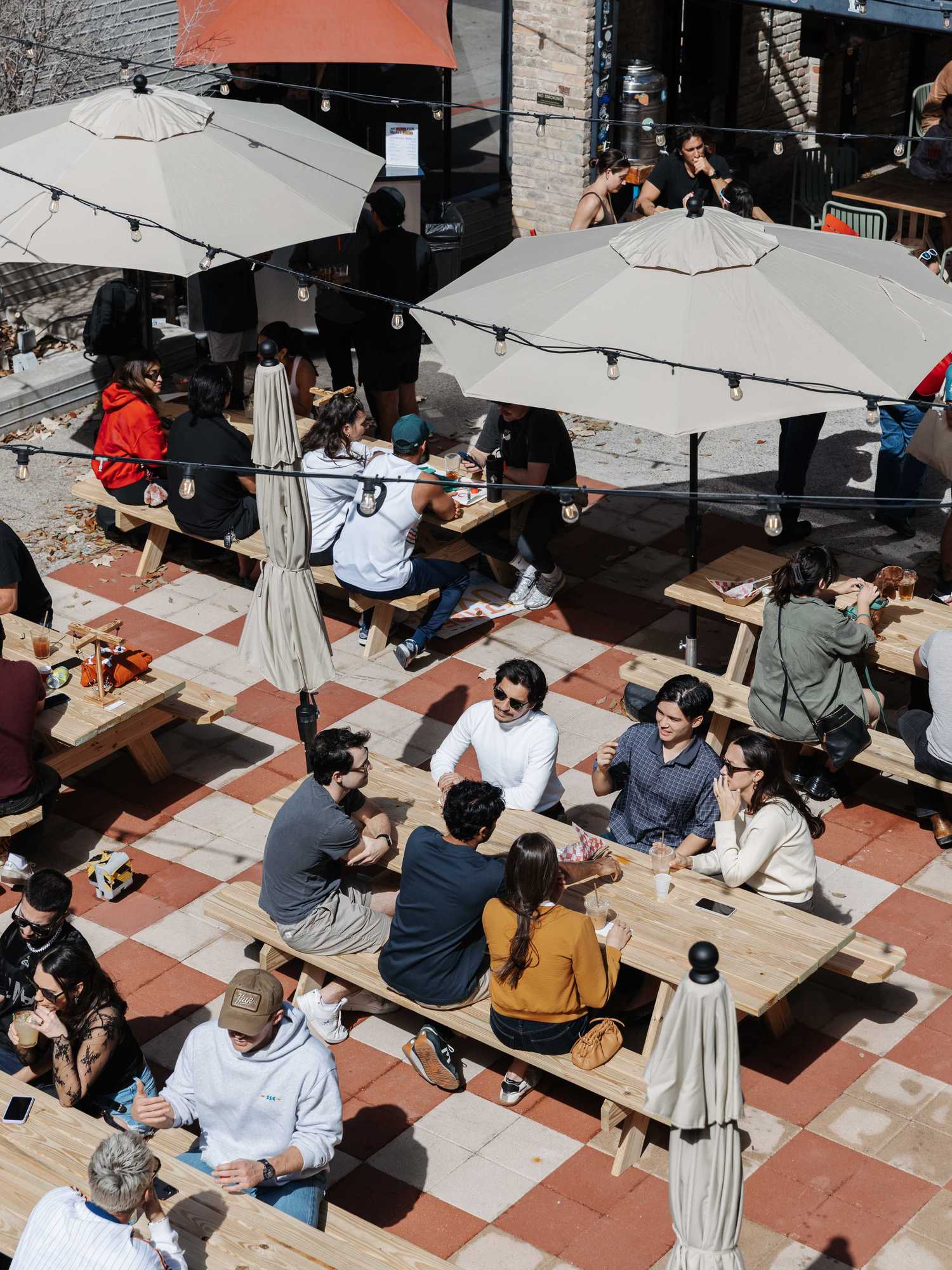 Lefty's Day and Night patio