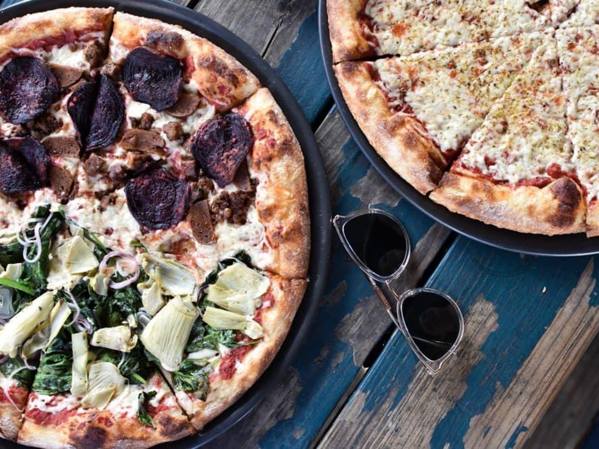 Lil Nonna's pizzeria Big Nonna's