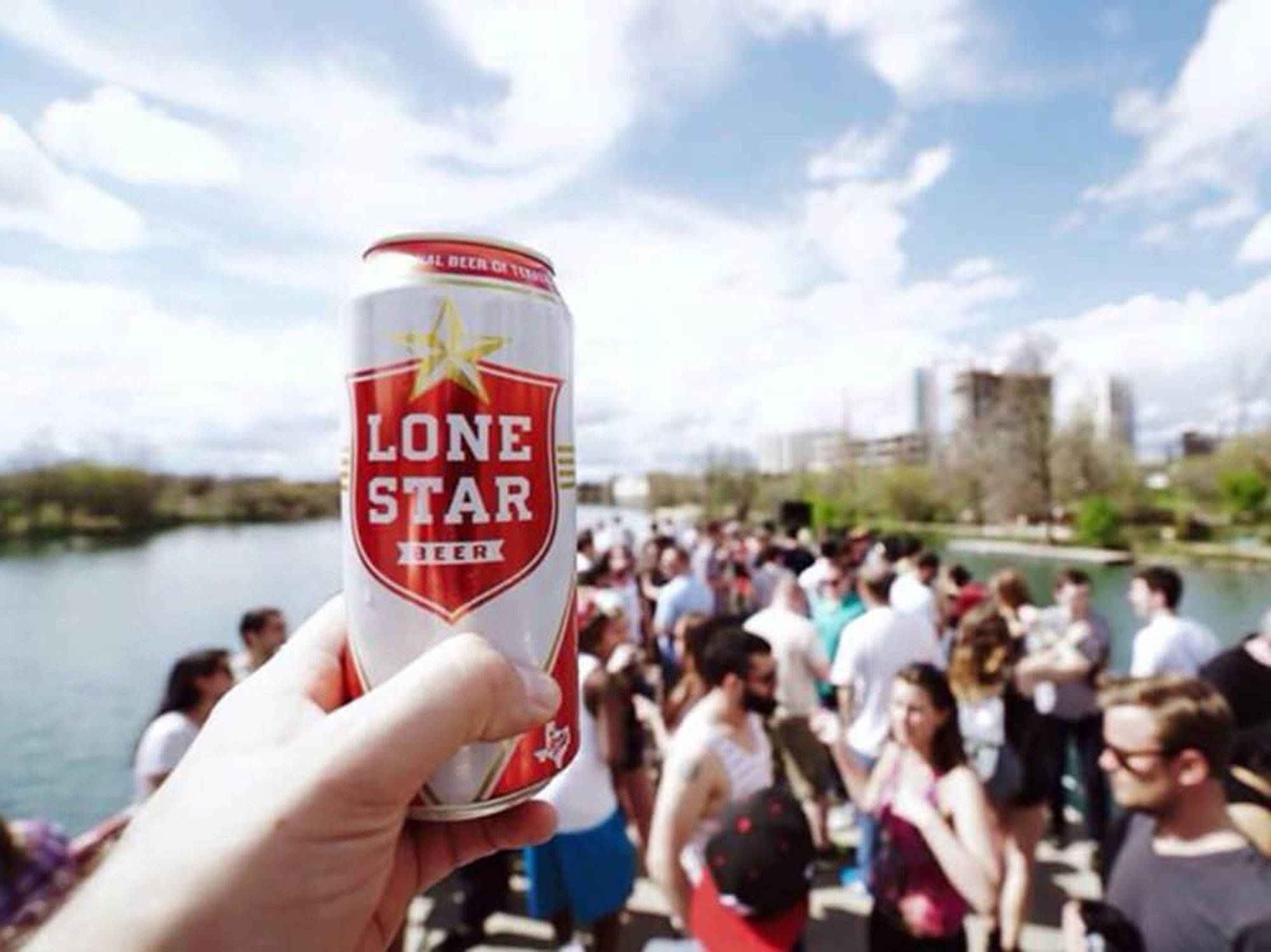 Lone Star Beer_tall boy_can_Austin_skyline_2015