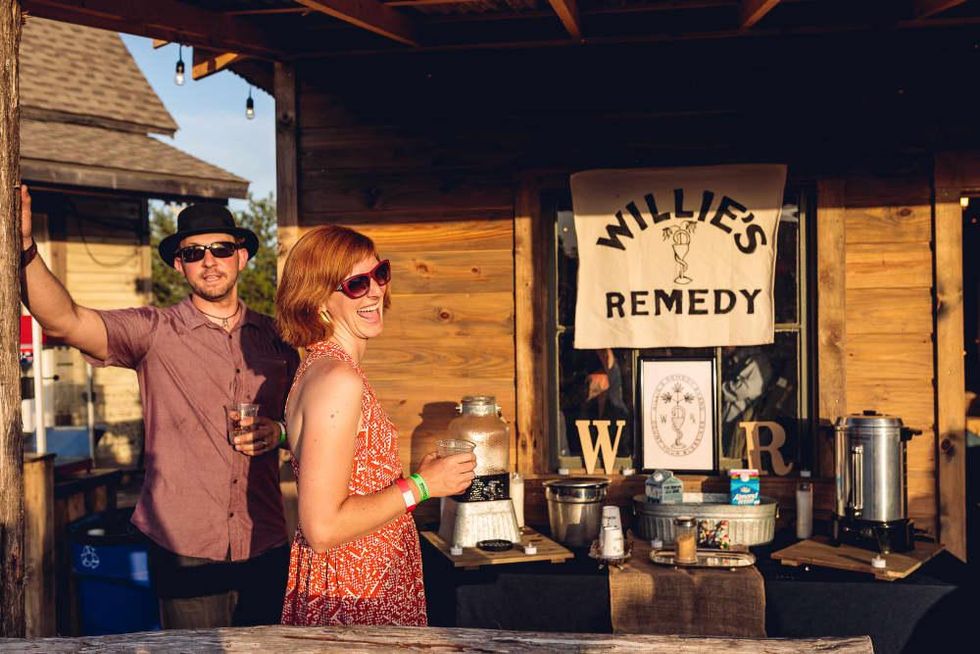 Luck Cinema Willie Remedy