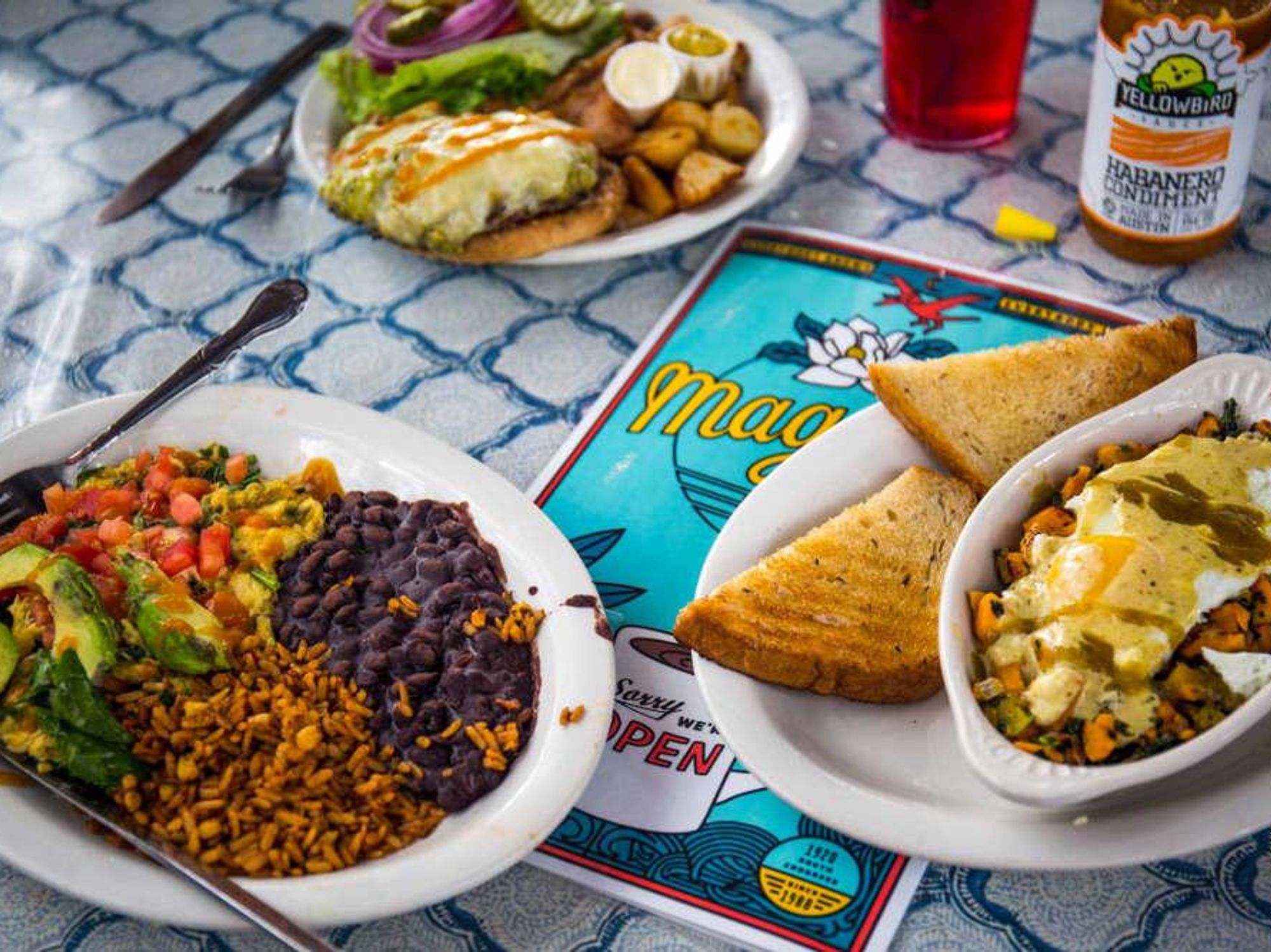 Magnolia Cafe breakfast diner pancakes eggs