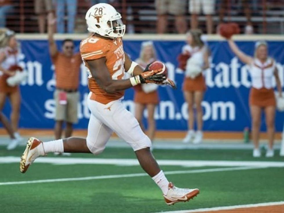 Texas beats outmatched Kansas 3513, but have Horns lost that