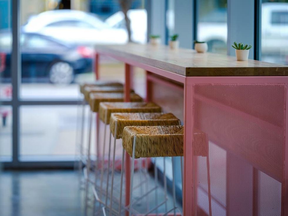 Malibu Poke interior 4