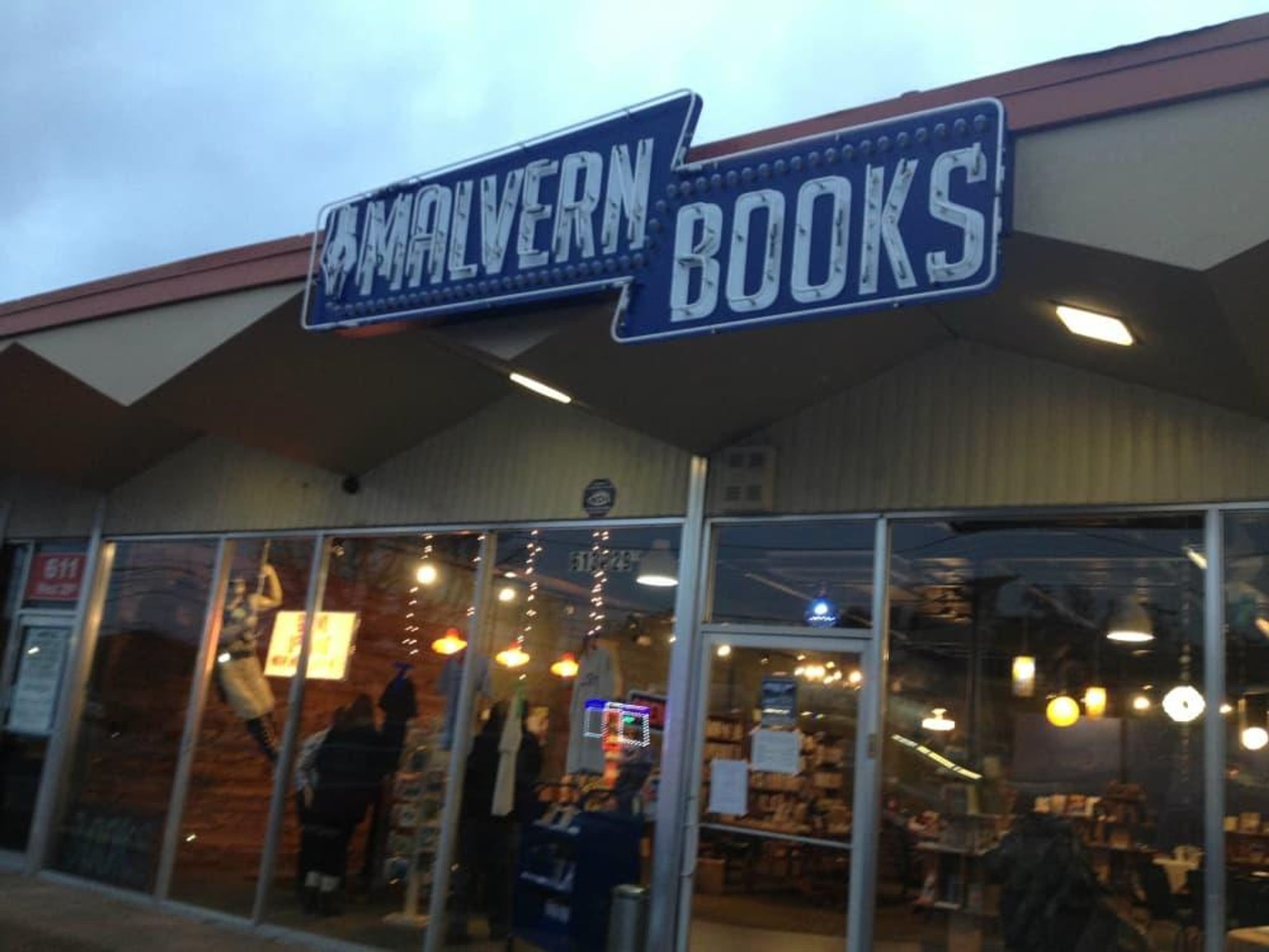 Malvern Books sign
