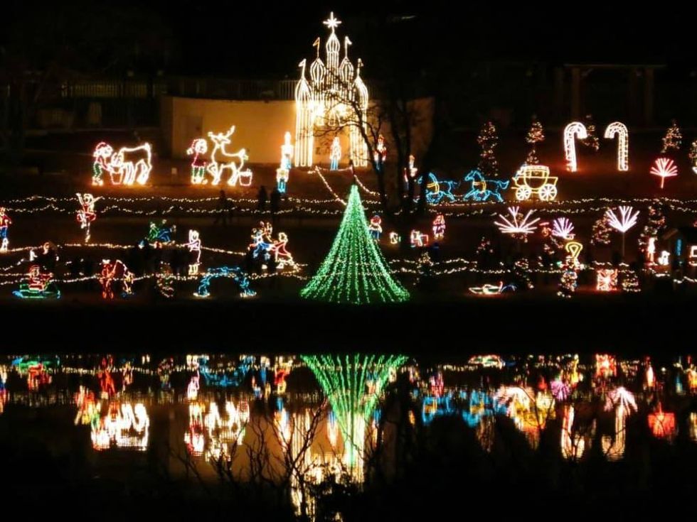 The best holiday light displays to see in Central Texas and beyond