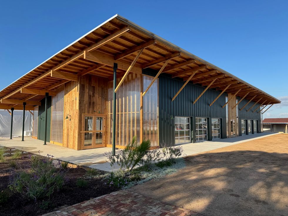 Round Top antique hub debuts new hall fit for year-round use ...