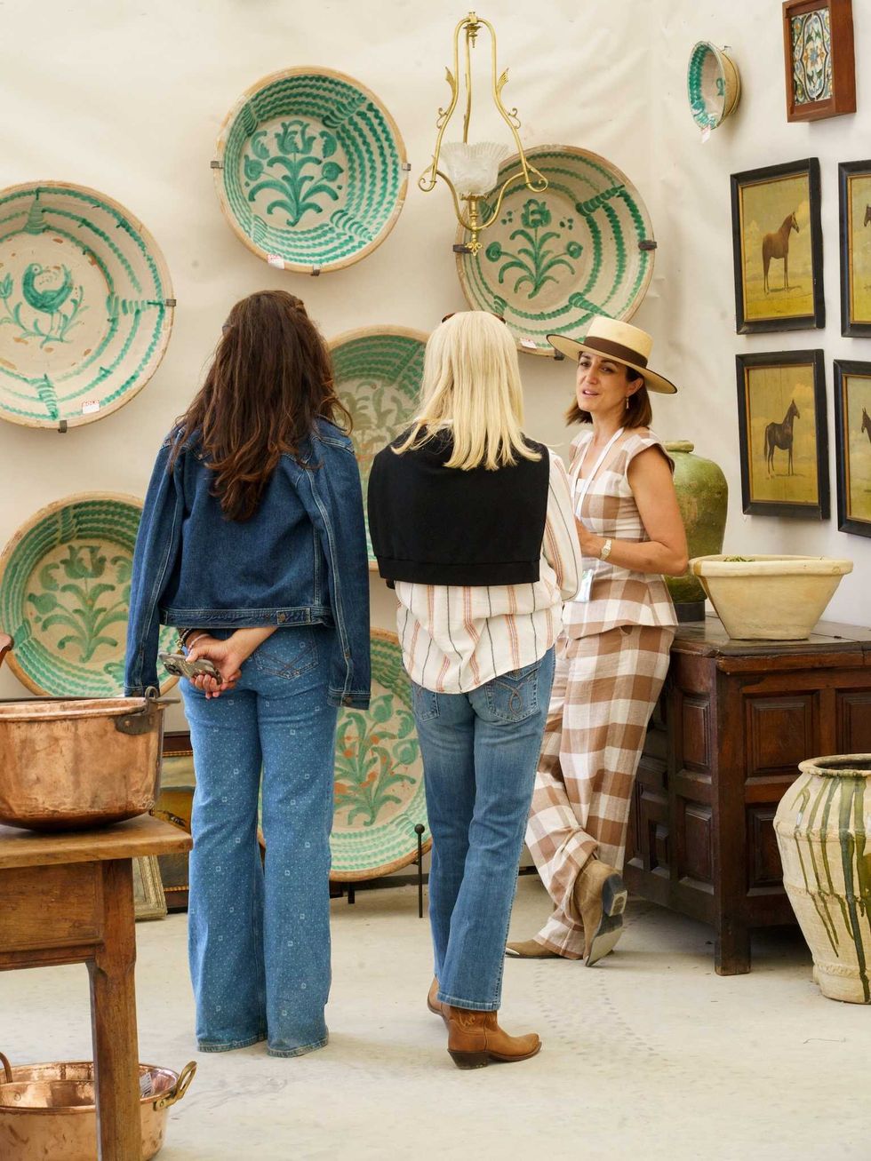 Round Top antique hub debuts new hall fit for year-round use ...