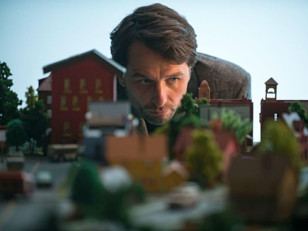 Matthew Rhys in A Beautiful Day in the Neighborhood