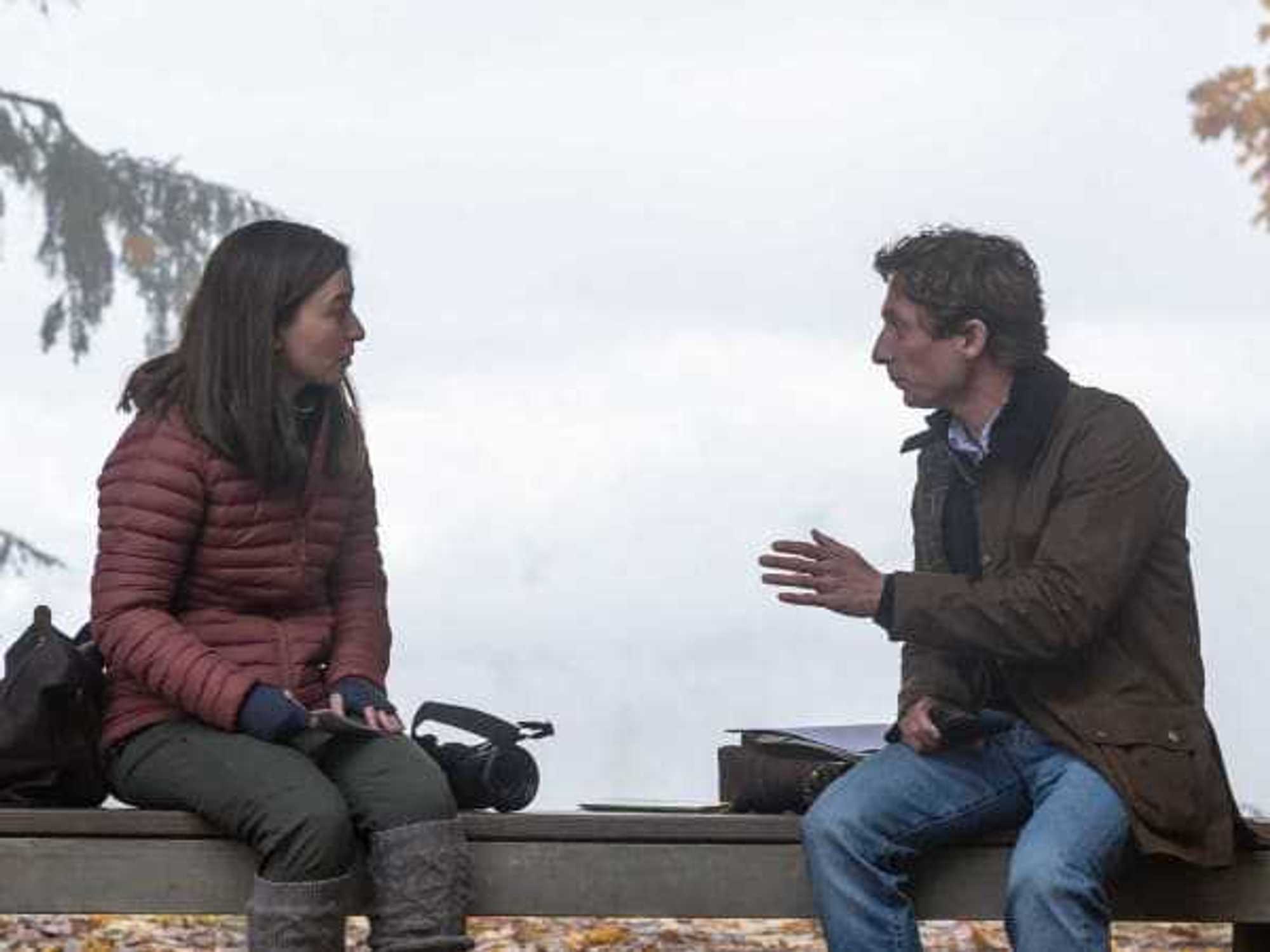 Mikey Madison and Jeremy Allen White in The Social Reckoning