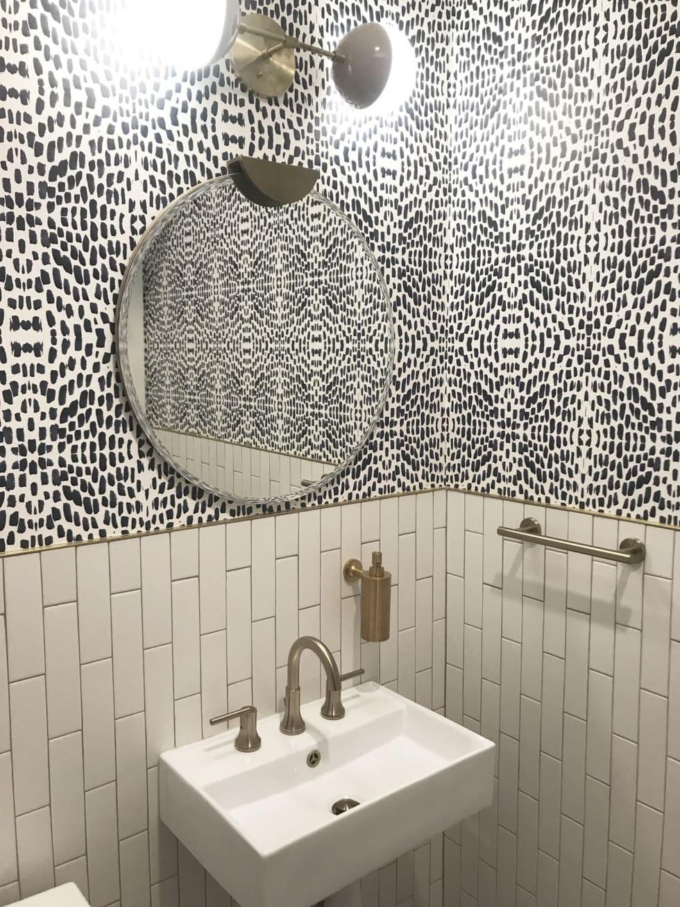 Mirror Mirror North Austin hair salon