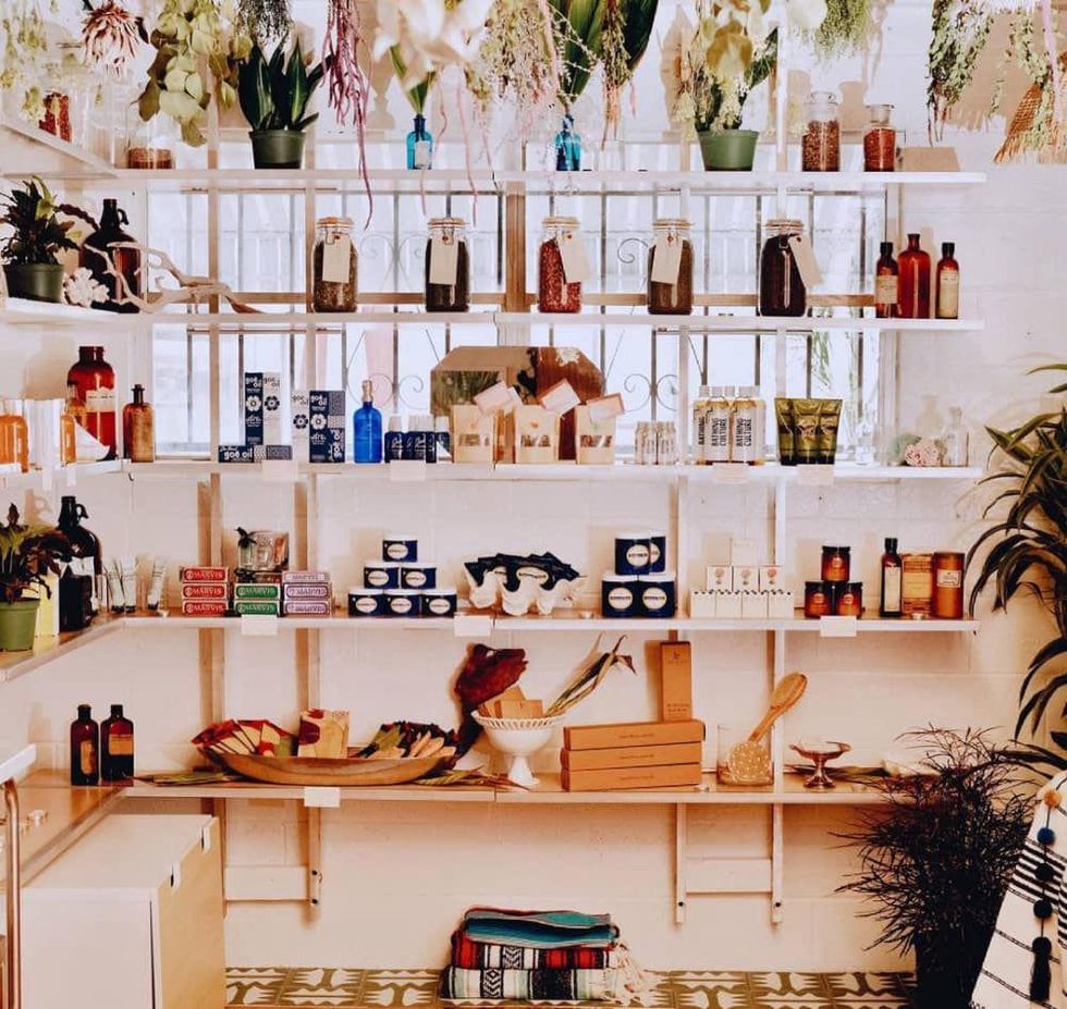 Moment by Mayawell pop-up