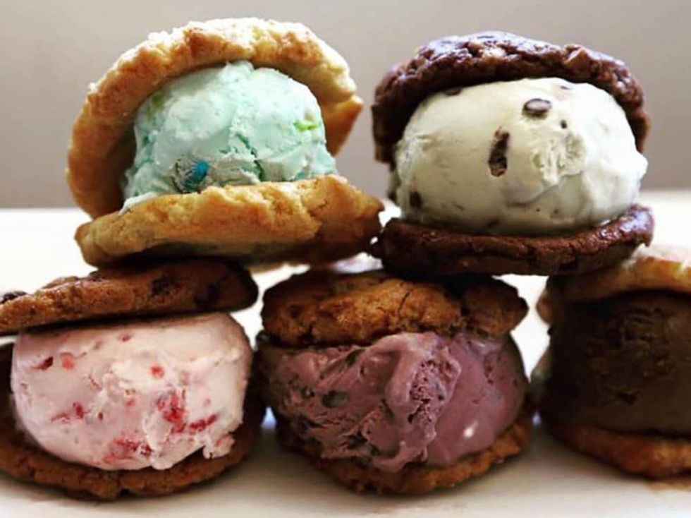 Moojo ice cream sandwich Austin restaurant 2015