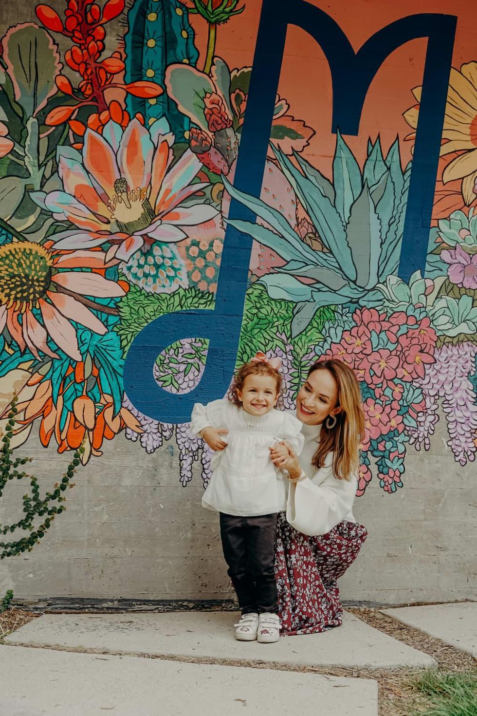 Mother and daughter at Music Lane mural