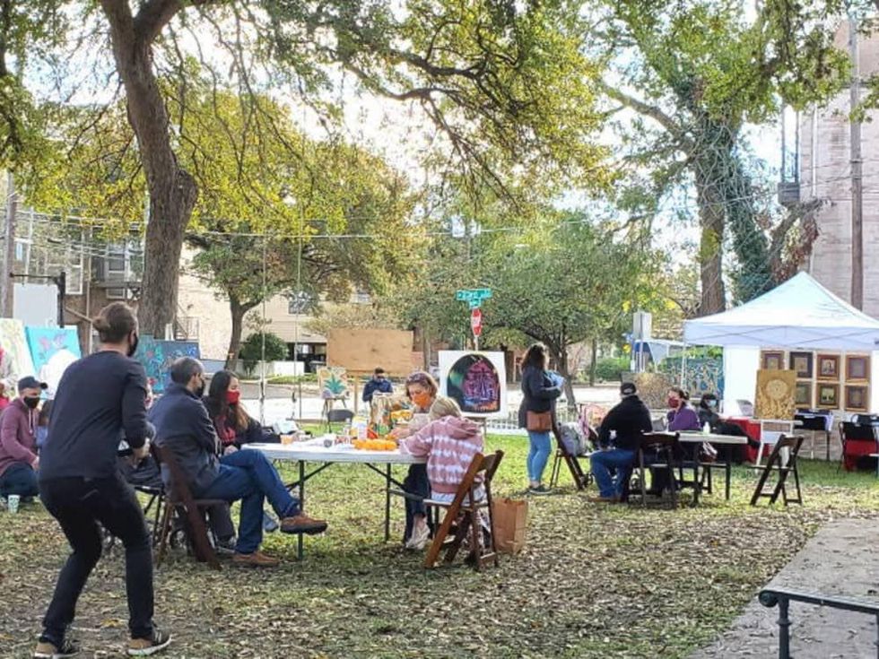 Neill-Cochran House Museum Holiday Art on the Lawn