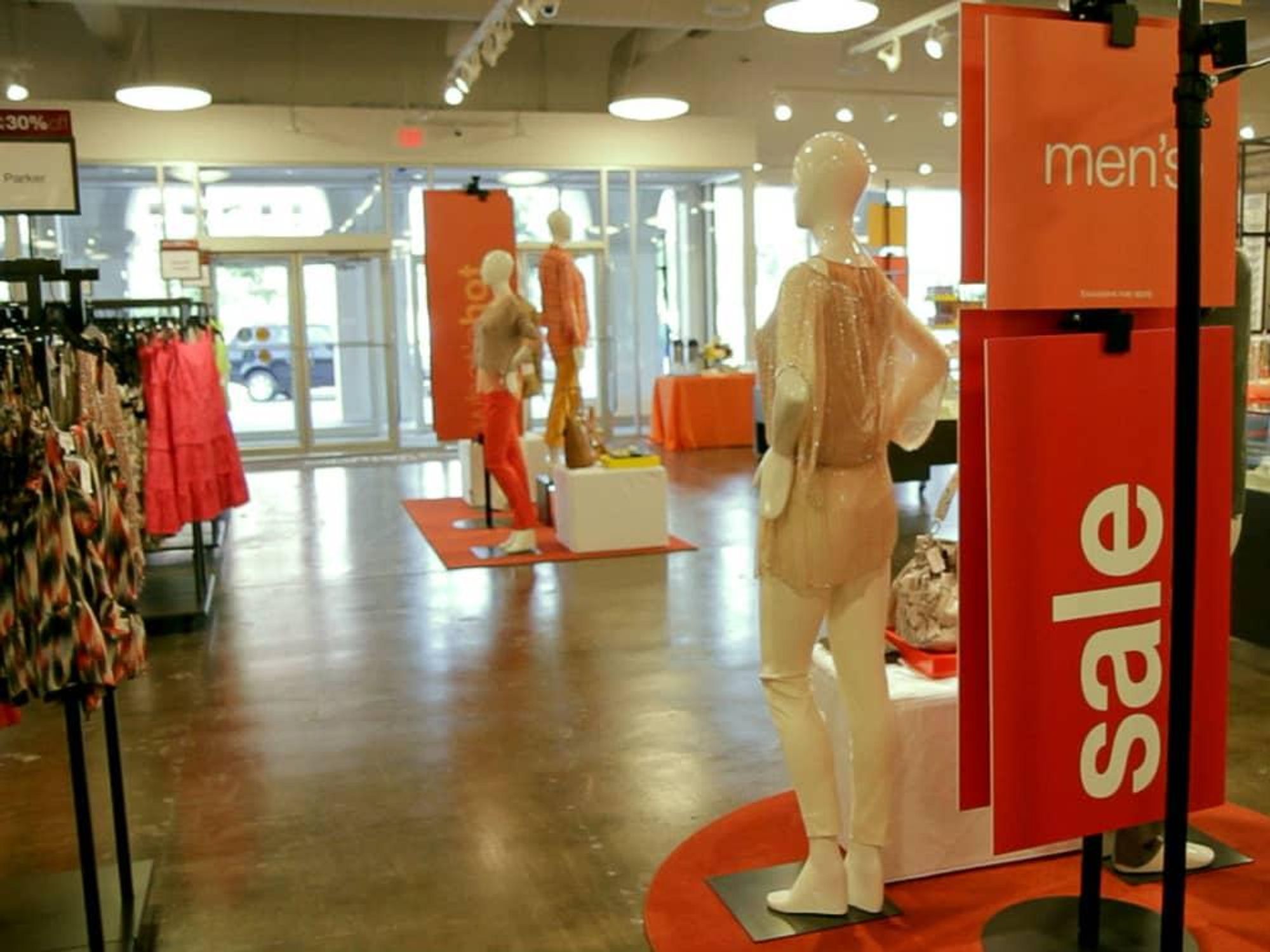 Luxury retailer Neiman Marcus to close most Last Call discount stores -  CultureMap Austin