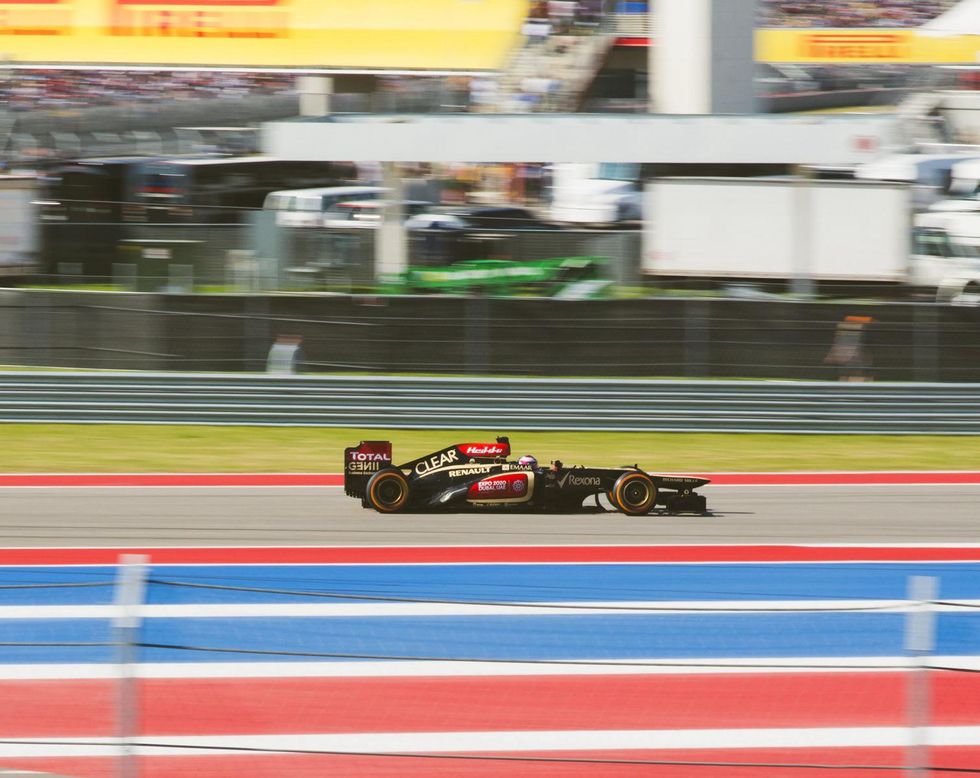 News_Nov13_F1cars