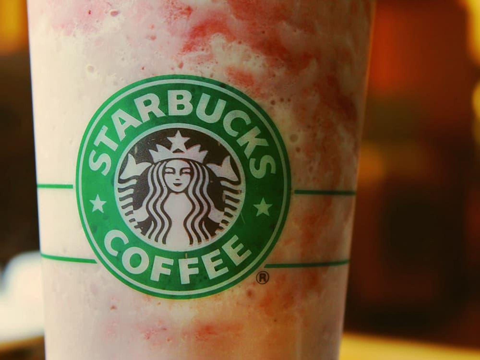 News_Starbucks_strawberry frappuccino