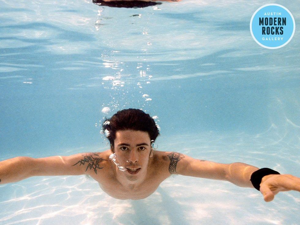 Nirvana_Nevermind_Dave Grohl_pool_1991