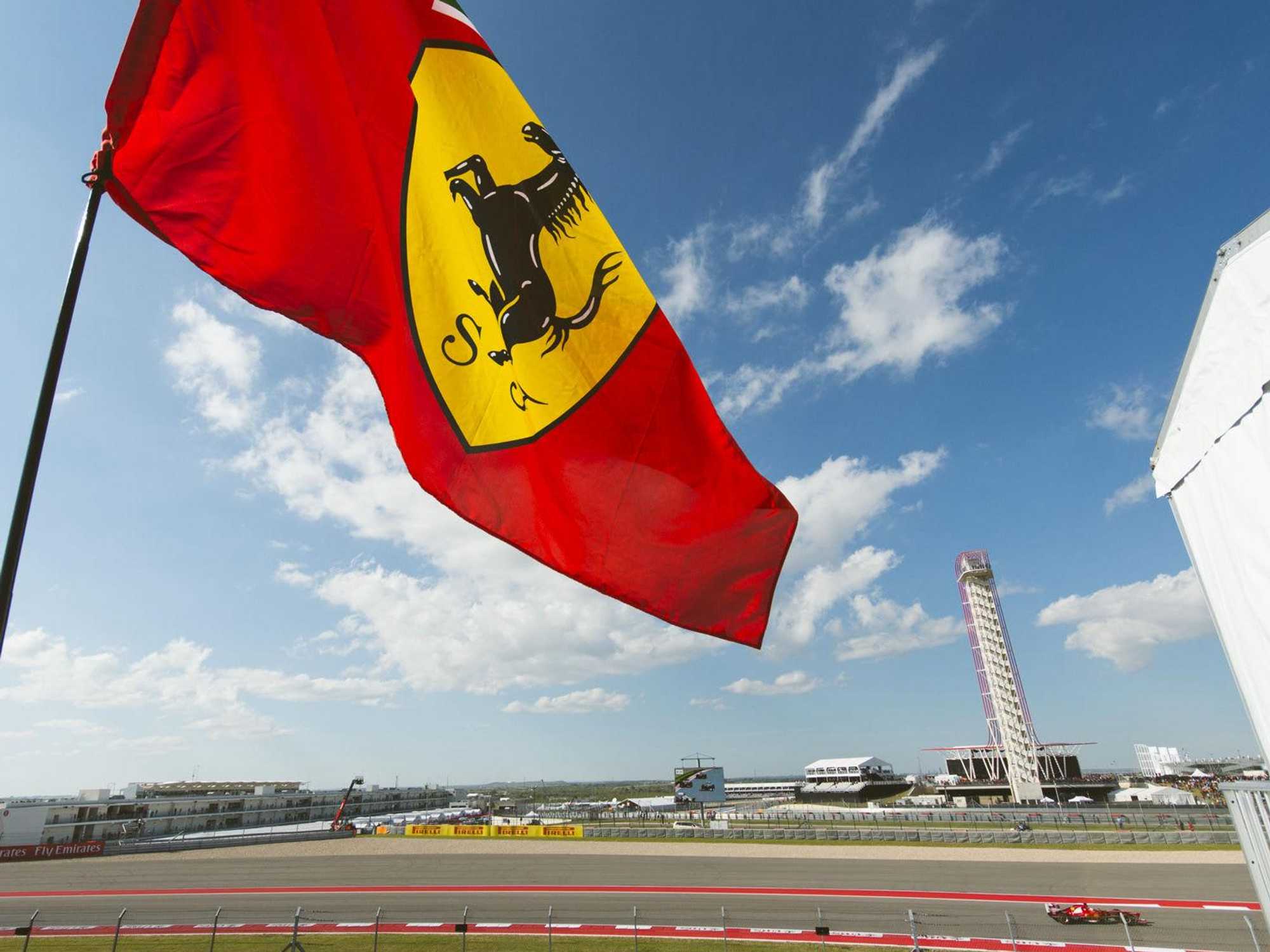 Nov13_mccauley_Enjoying_F1USGP