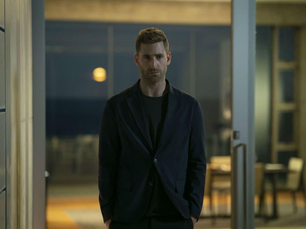 Oliver Jackson-Cohen in The Invisible Man