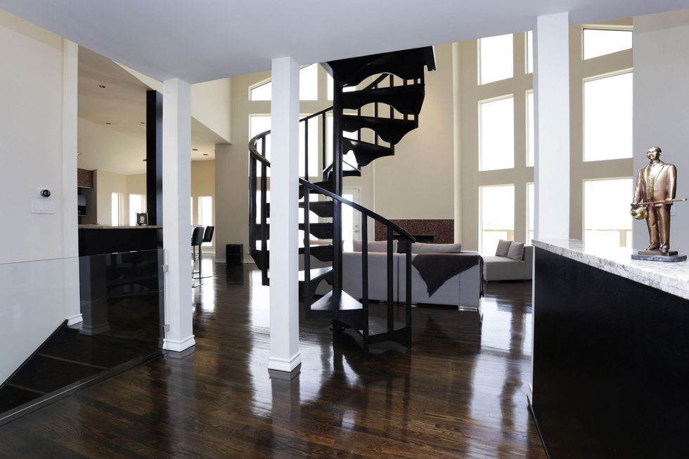 On the Market 102 Lanai St. Tiki Village Galveston August 2014 entrance