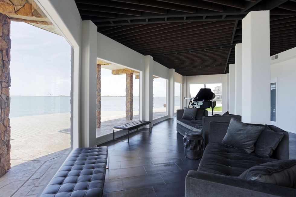 On the Market 102 Lanai St. Tiki Village Galveston August 2014