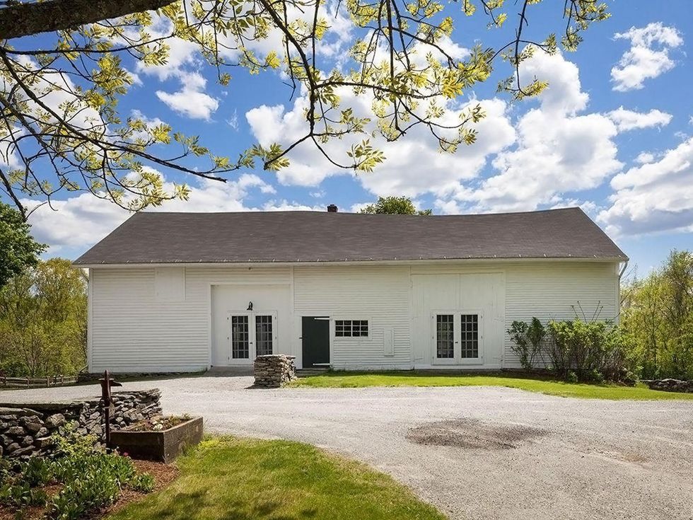 On the Market Renee Zellweger 1774 house in Connecticut September 2014 barn
