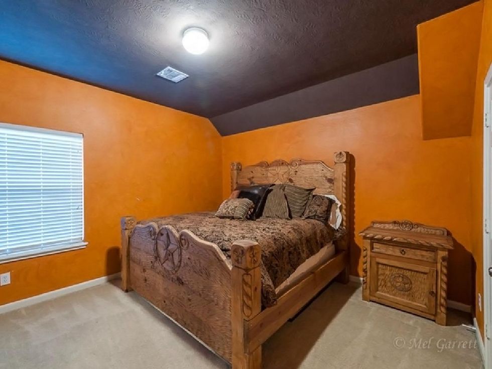 On the Market Vince Young Royal Oaks house 12006 Legend Manor Drive October 2014 second bedroom