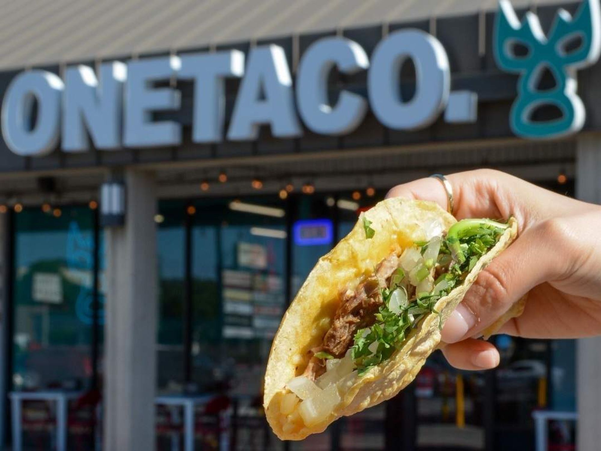ONETACO taco and exterior