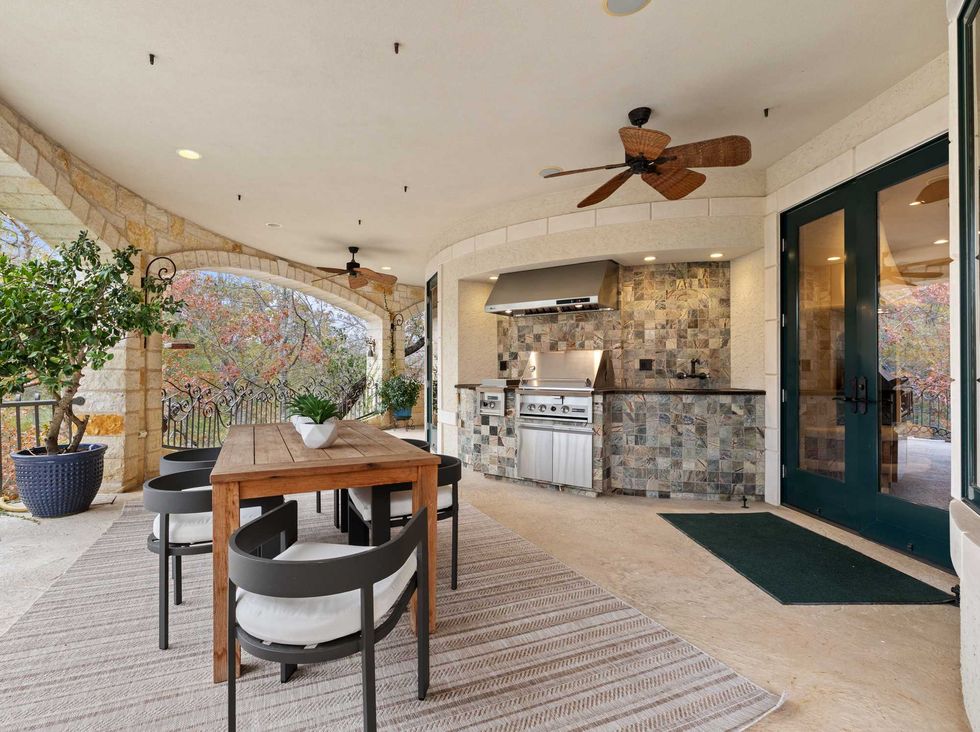 Oxbow Overlook estate